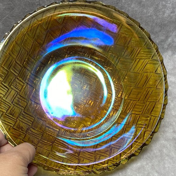 Indiana Glass Weavetex Iridescent Gold Fruit/Salad Bowl 9" Vintage - Picture 3 of 7